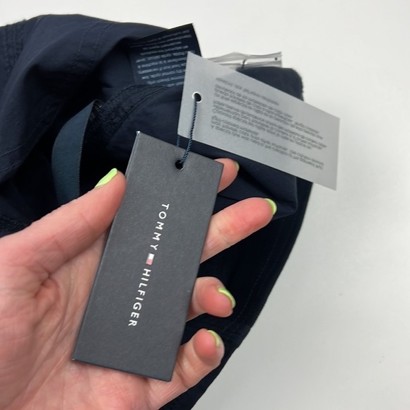 Tommy Hilfiger navy blue  elastic waist shorts - Picture 9 of 12